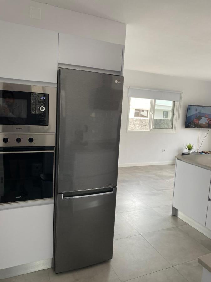 Apartamento suite blue sea Famara Exterior foto